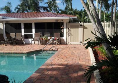 vinyl fencing